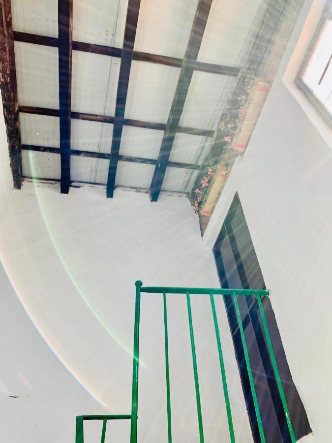Apartamento Al Lado De La Plaza De Toros Seville Luaran gambar